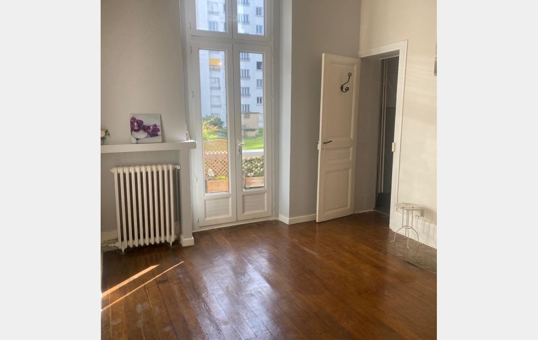 ABC LIBERTE : Apartment | CHARENTON-LE-PONT (94220) | 32 m2 | 1 125 € 